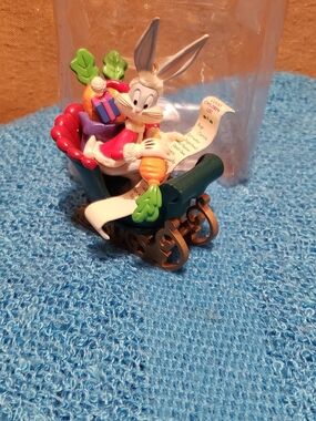 Warner Bros. Bugs Bunny Festive Sleigh Figurine Ornament In Green, Orange & Red